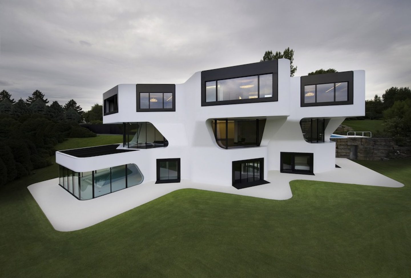 A Futuristic Villa By J Mayer H Architects Ignant