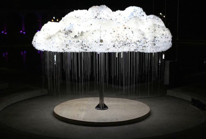An Interactive Cloud Made of 6,000 Light Bulbs — Colossal
