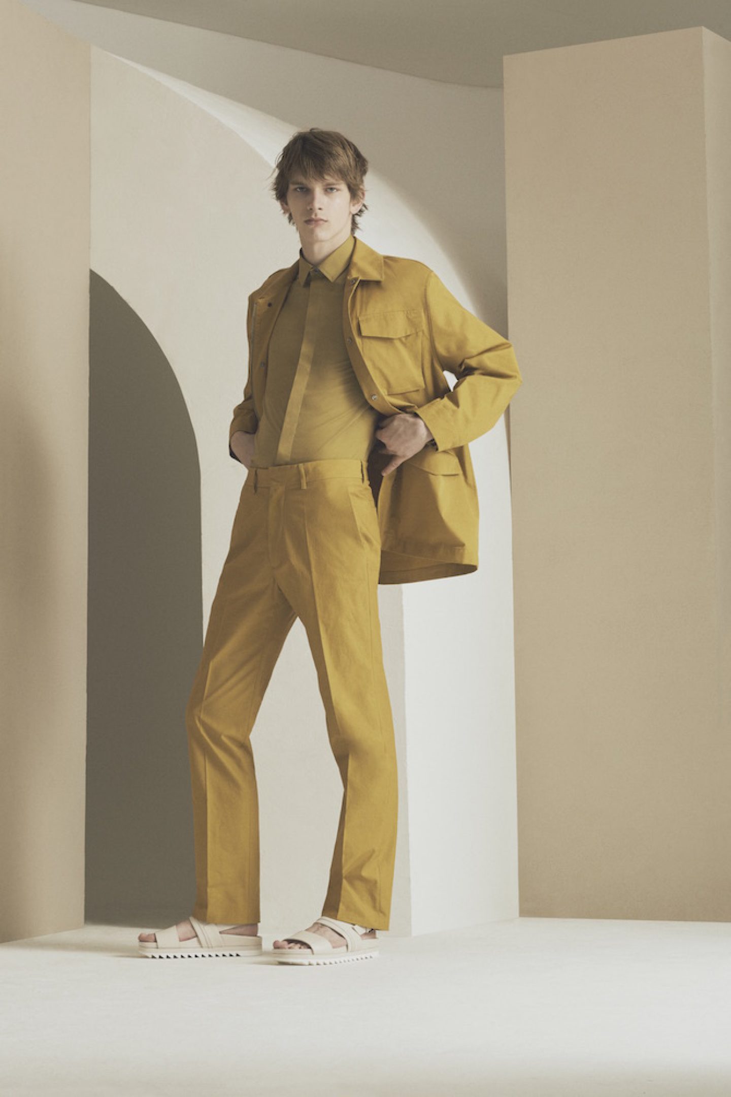 QASIMI SS16: A Minimal Take On Middle Eastern Costume - IGNANT