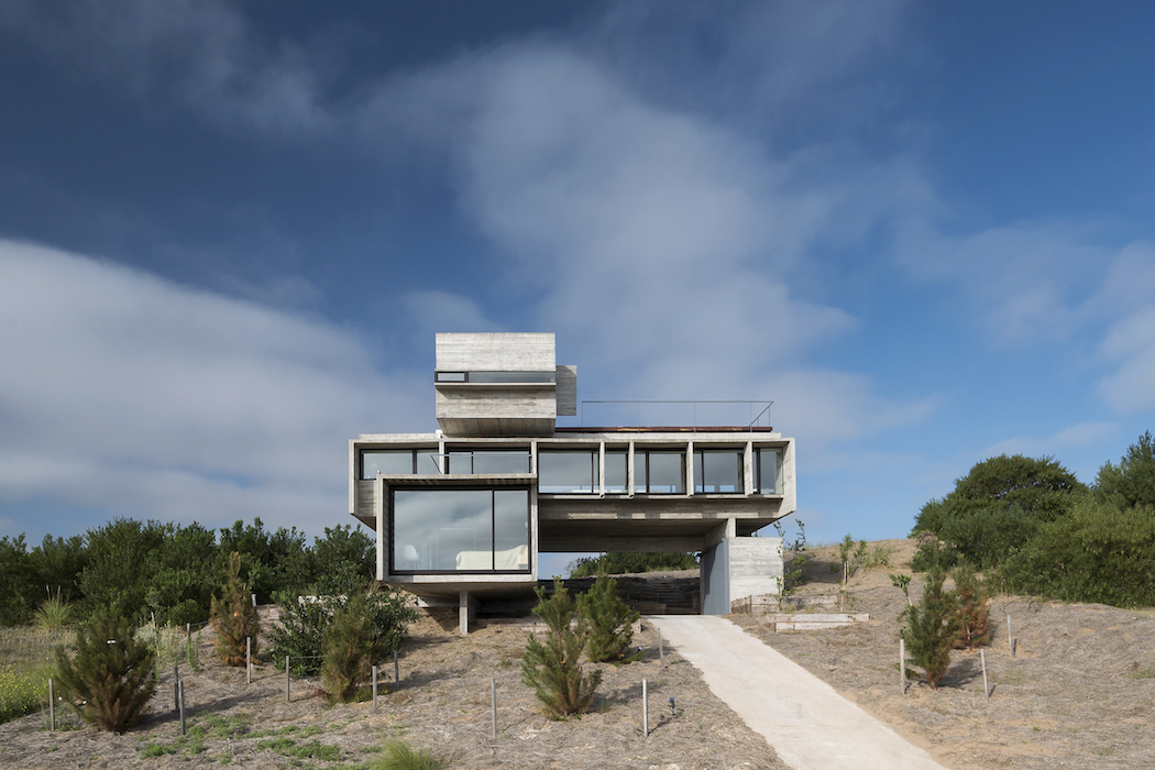 A Golf House In Buenos Aires | iGNANT.com