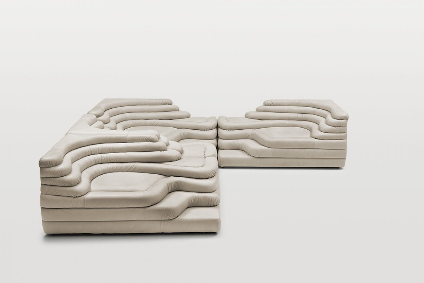 An Undulating Sofa By Ubald Klug - IGNANT