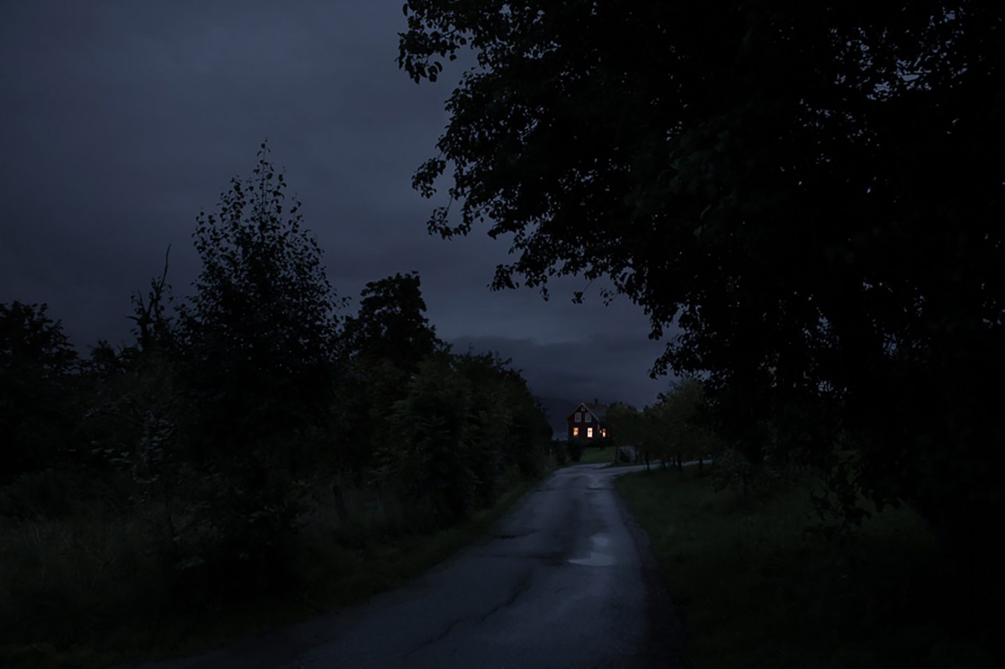 After Lights Out - By Mauve IGNANT Julien