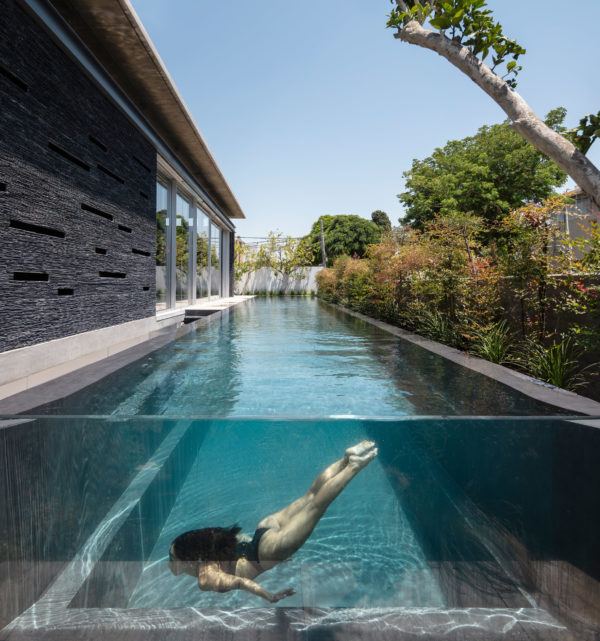 Pavilion House, A Modernist Home And Lap Pool By Pitsou Kedem - IGNANT