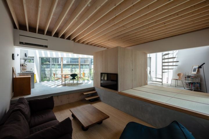 Taketo Shimohigoshi Designs An Asymmetrical Home With An Internal ...