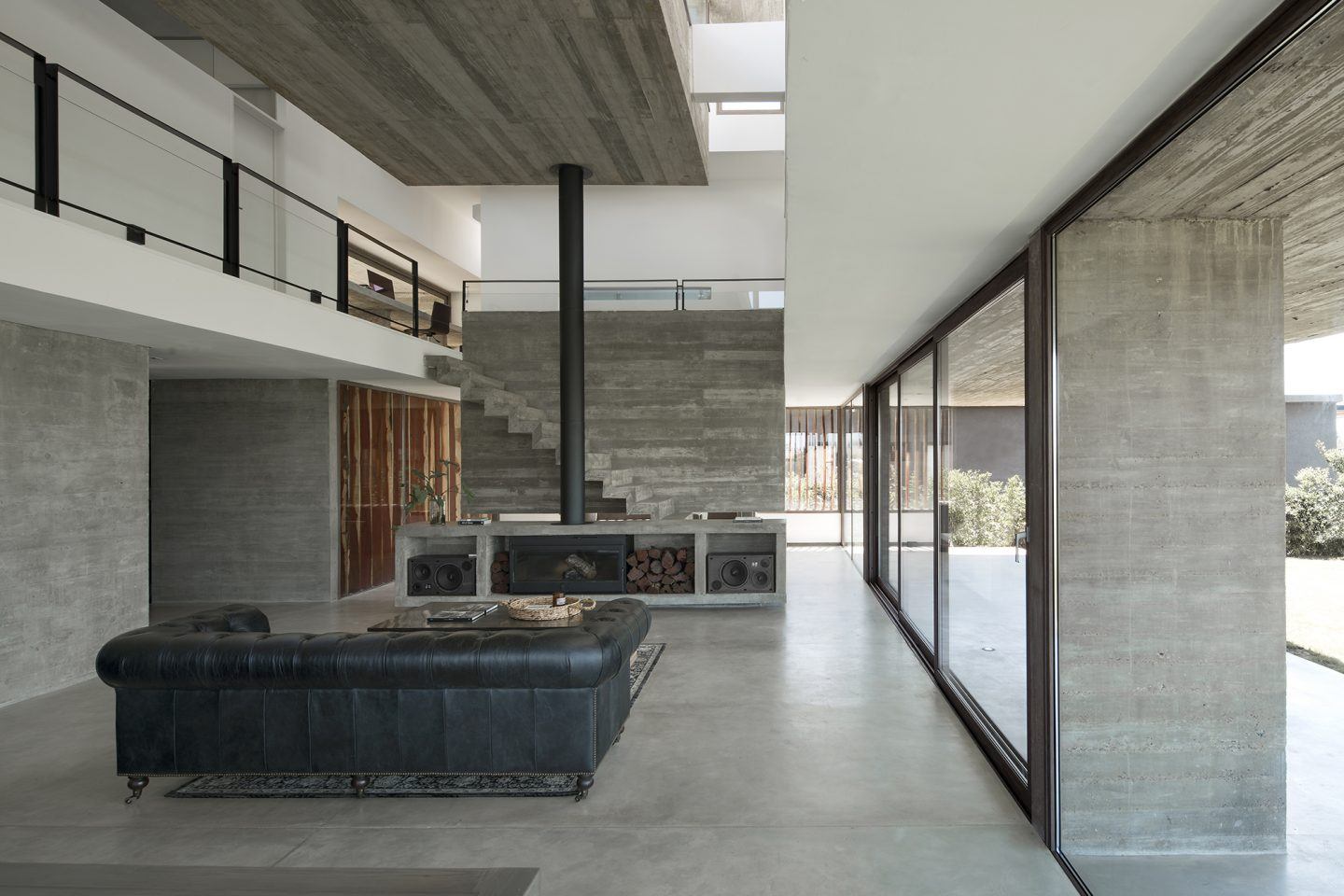 Luciano Kruk’s Latest Clean-Lined Concrete Home Overlooks A Lagoon In ...