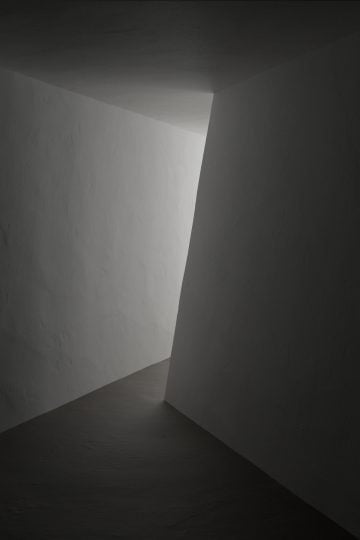 The Light That Fills The Room: An Exploration Of Chiaroscuro And Space ...