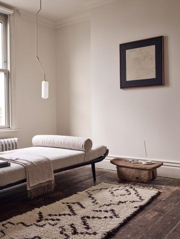 Powerscroft Road Is A Minimalist Victorian Townhouse In Tune With Its ...