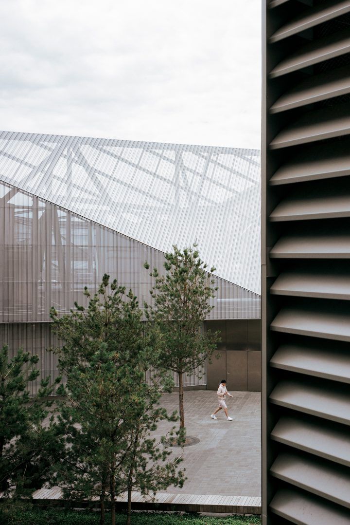 Neiheiser Argyros Designs A Sculptural Folded Screen To Disguise London ...